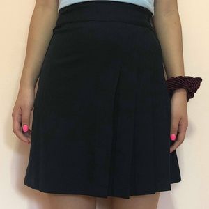 Pleaded marine skirt